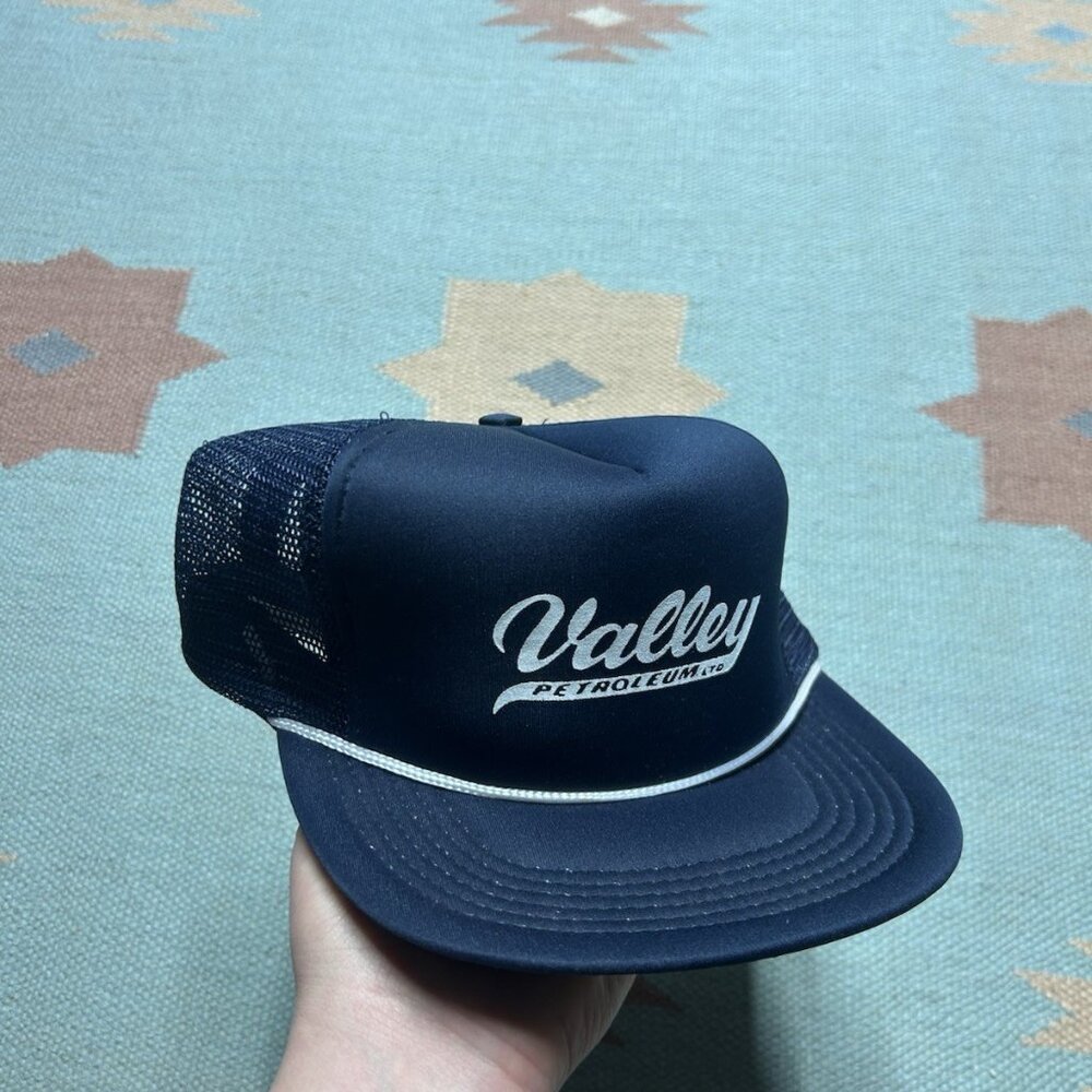 Vintage trucker hat mesh cap valley petroleum oil blue Michigan spell out snap